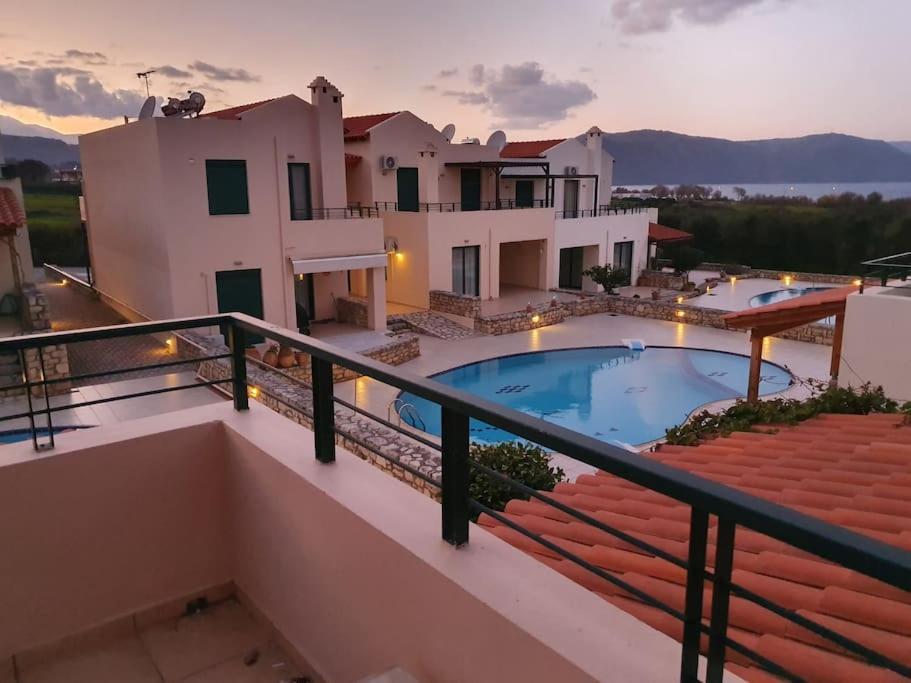 Villa Viva Asproulianoi Exterior photo